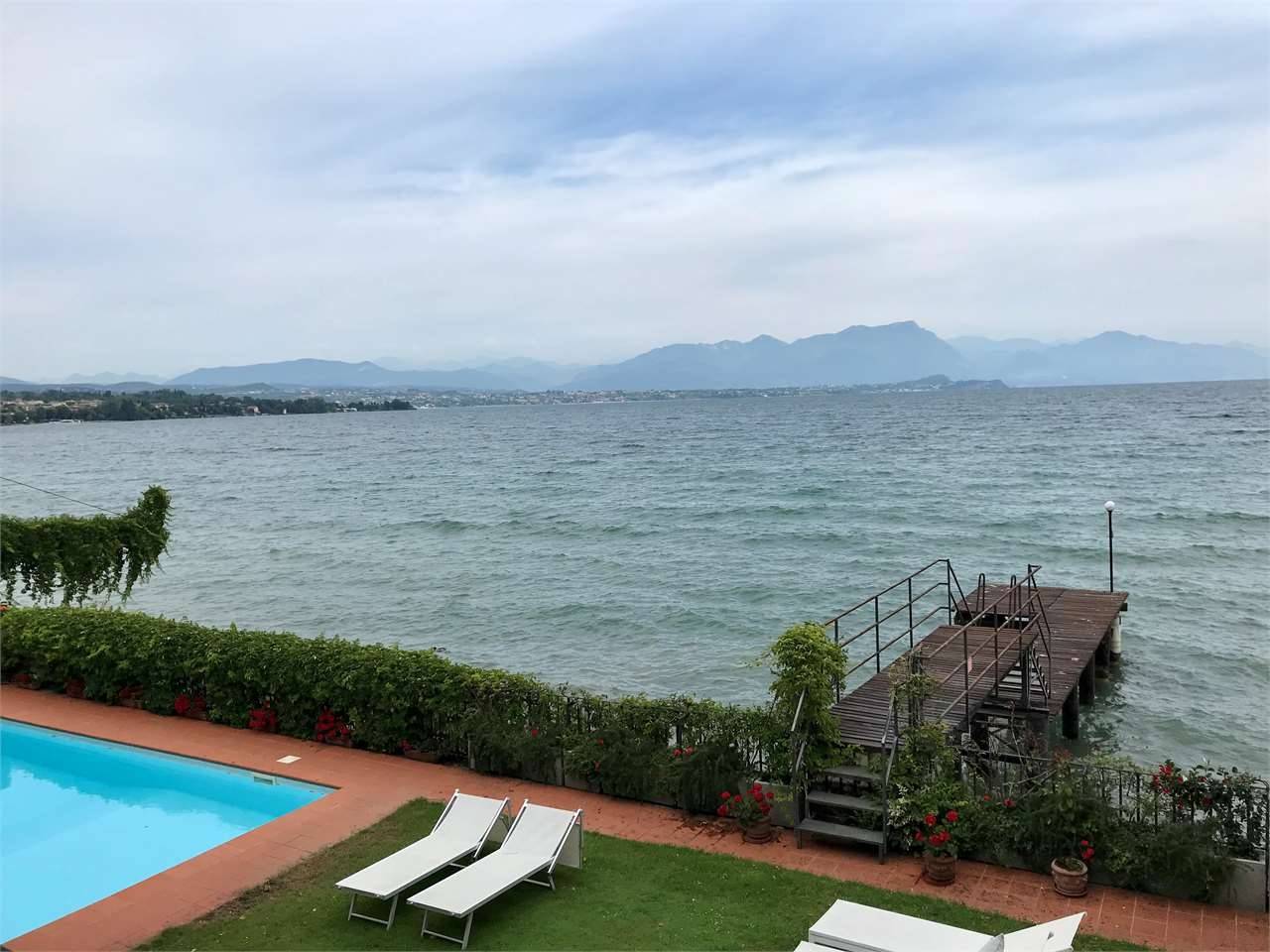 VILLA A LAGO 9