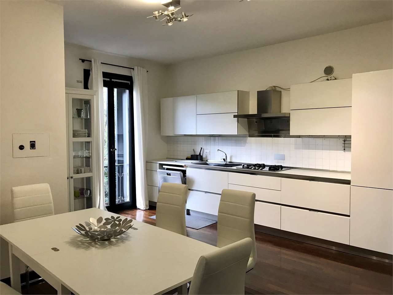 VILLA A LAGO 18