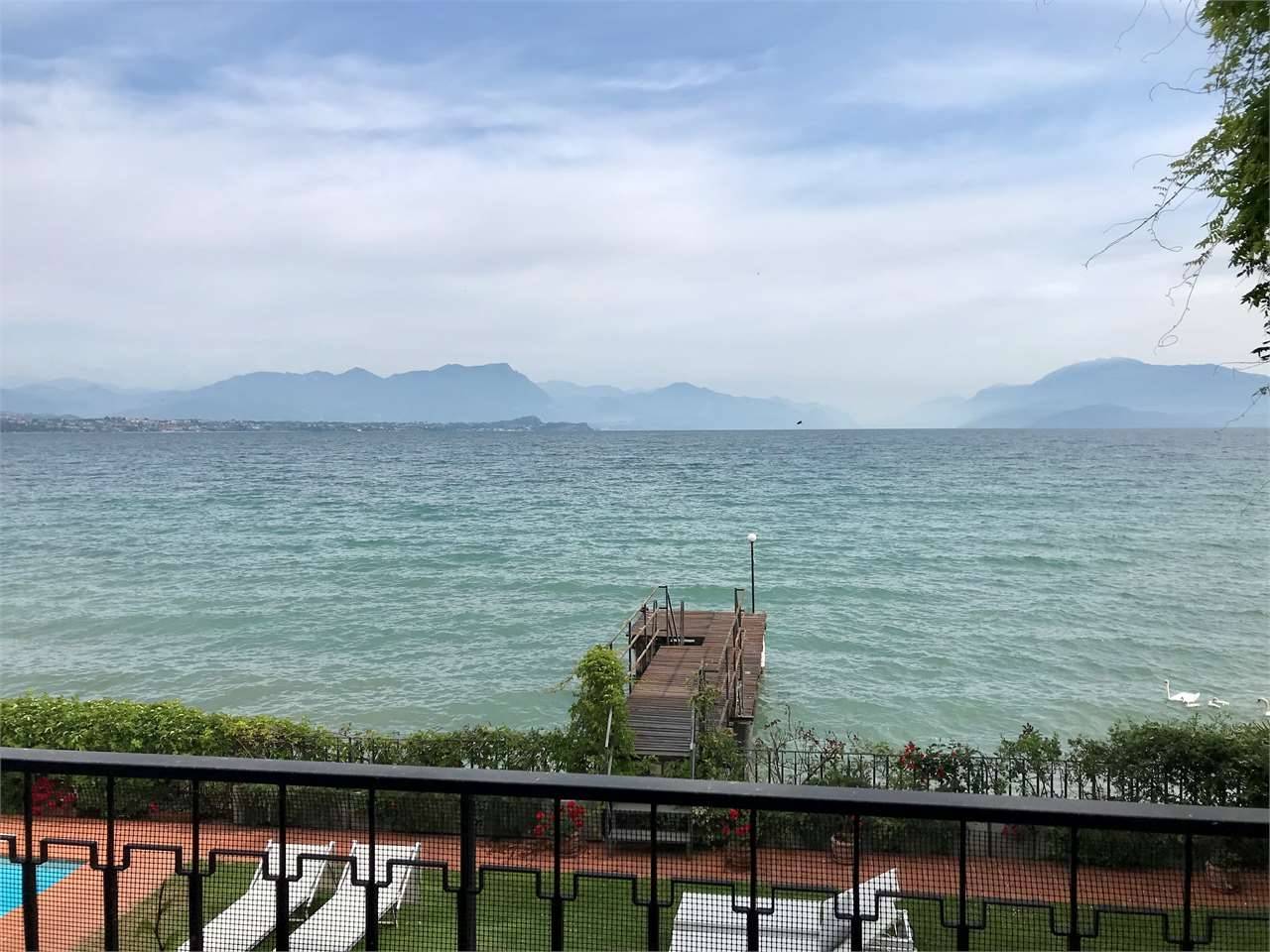 VILLA A LAGO 26