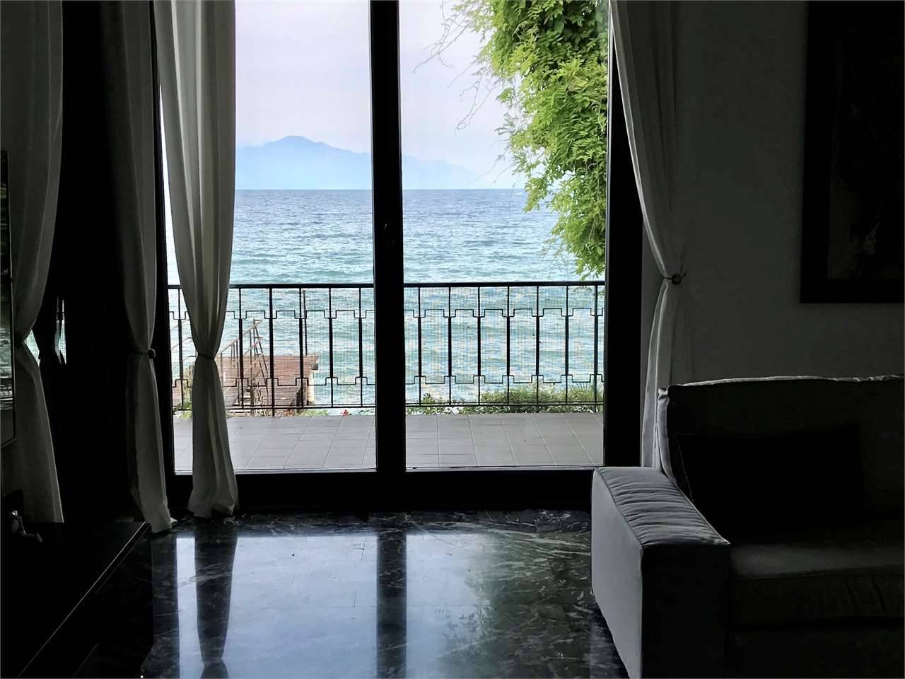 VILLA A LAGO 34