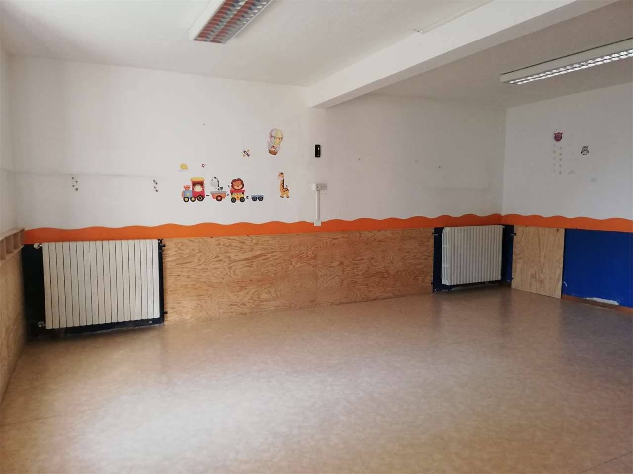 SPAZIO COMMERCIALE 7
