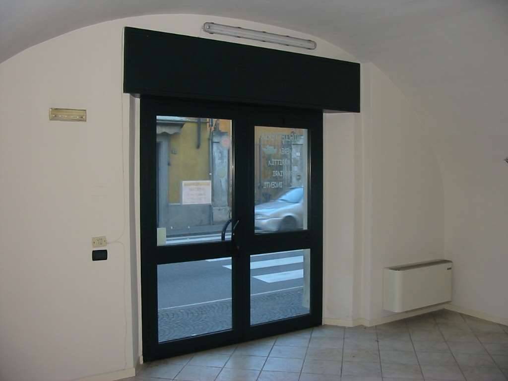 Locale Commerciale 2