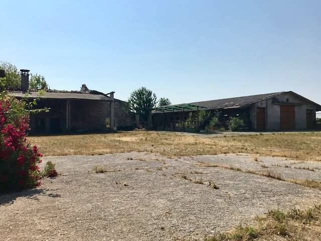 CASCINA DA RISTRUTTURARE 3