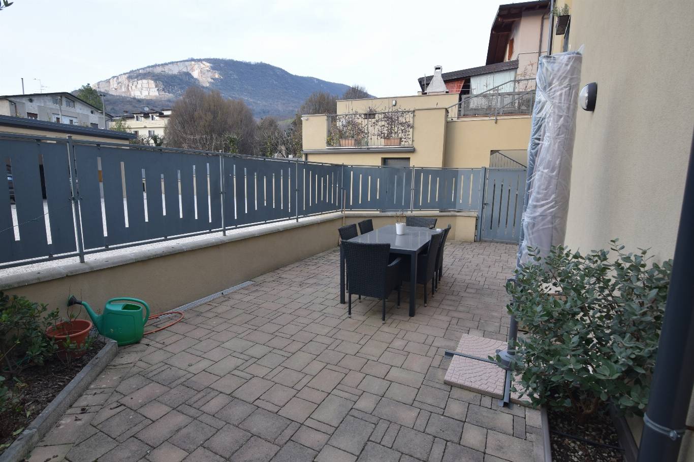 TRILOCALE CON TERRAZZO 9