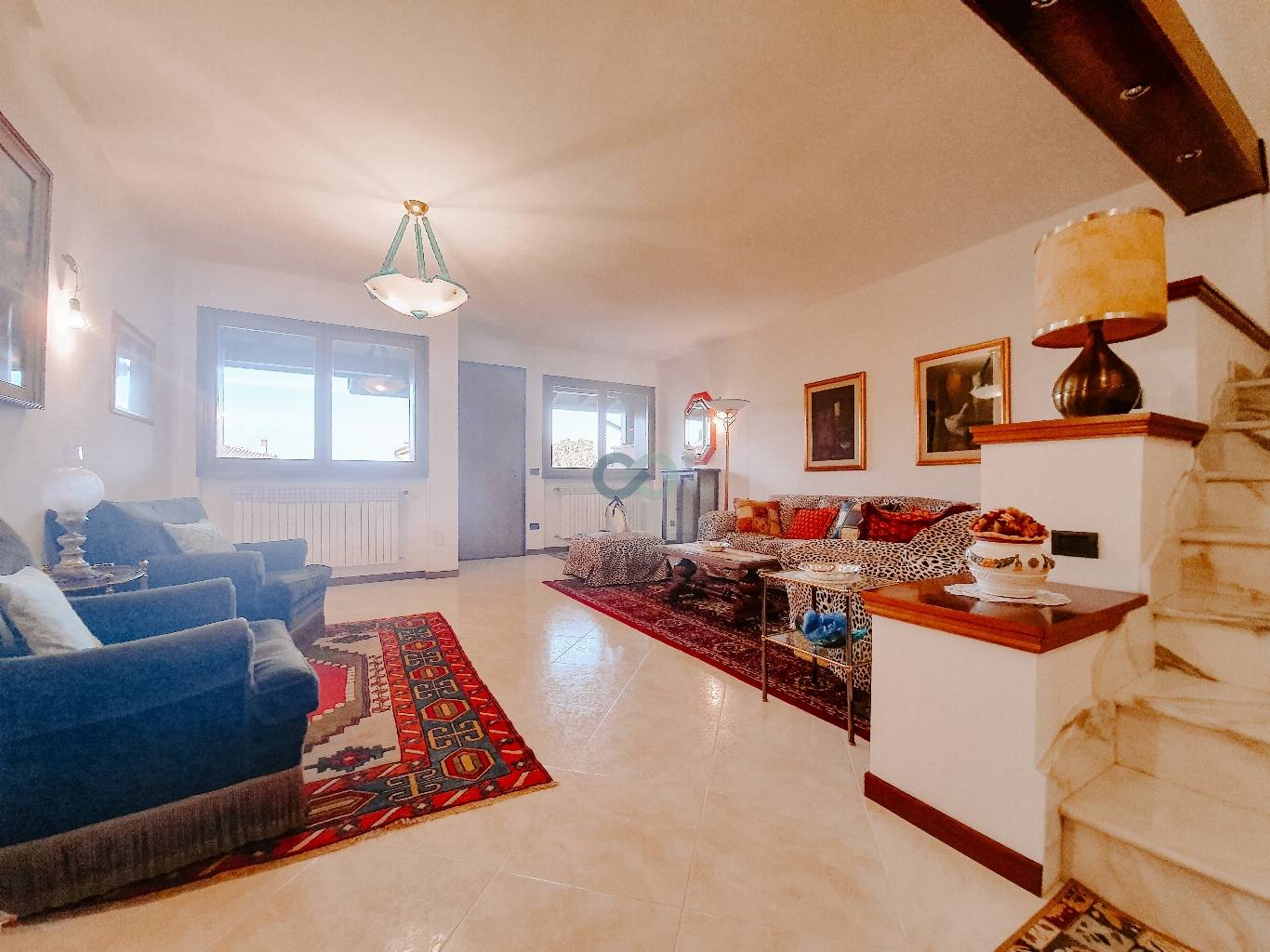 VILLA A SCHIERA 3