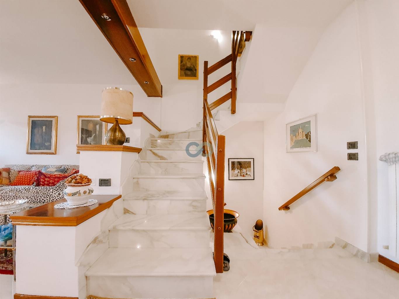 VILLA A SCHIERA 4