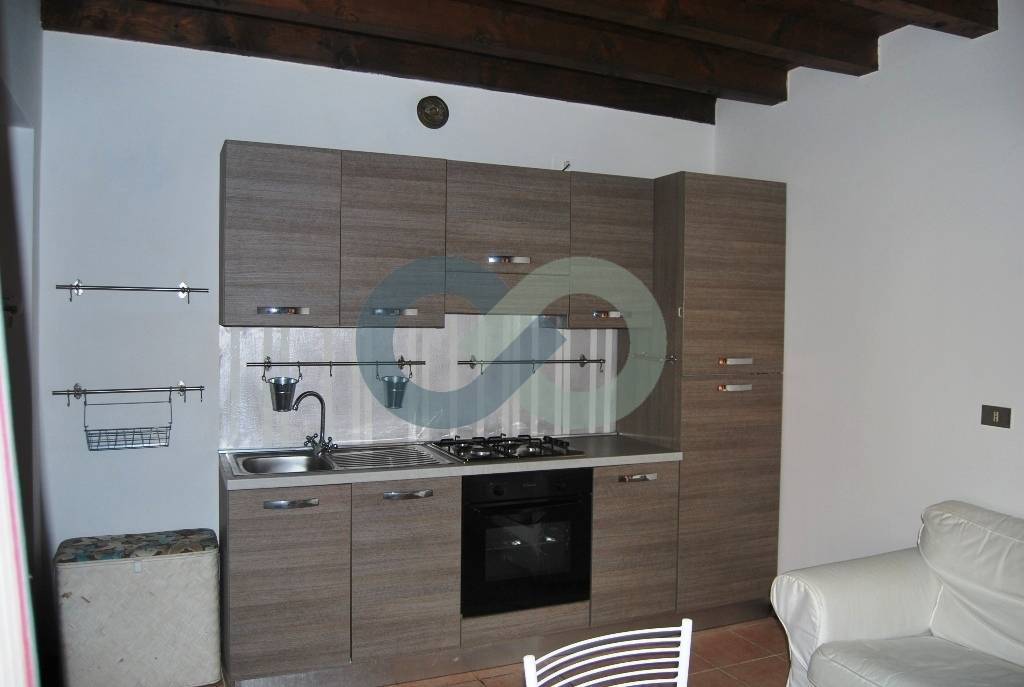 BILOCALE 12