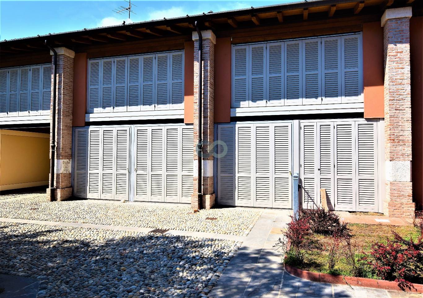 VILLA IN CORTE 18
