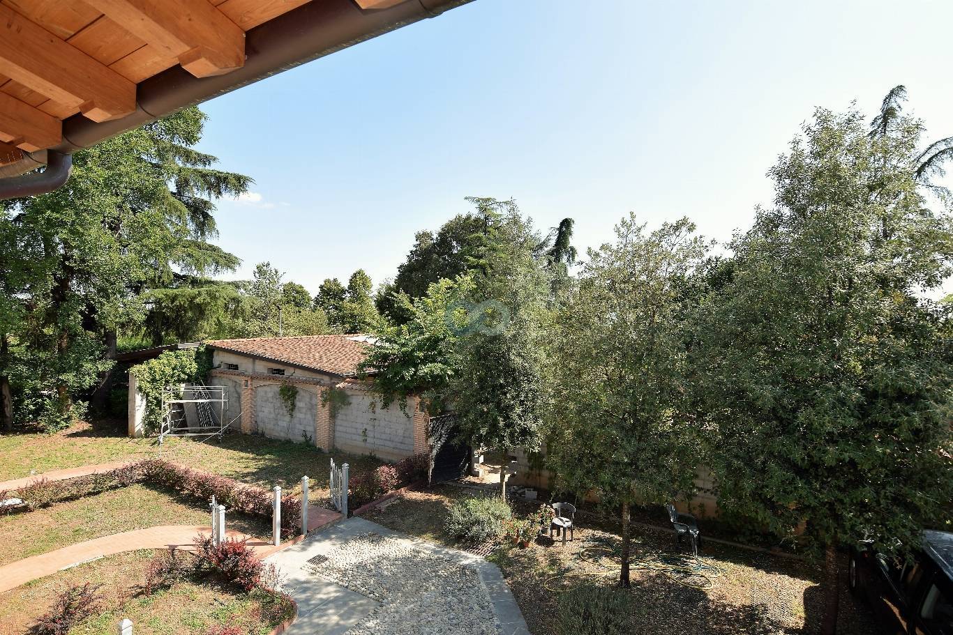 VILLA IN CORTE 13