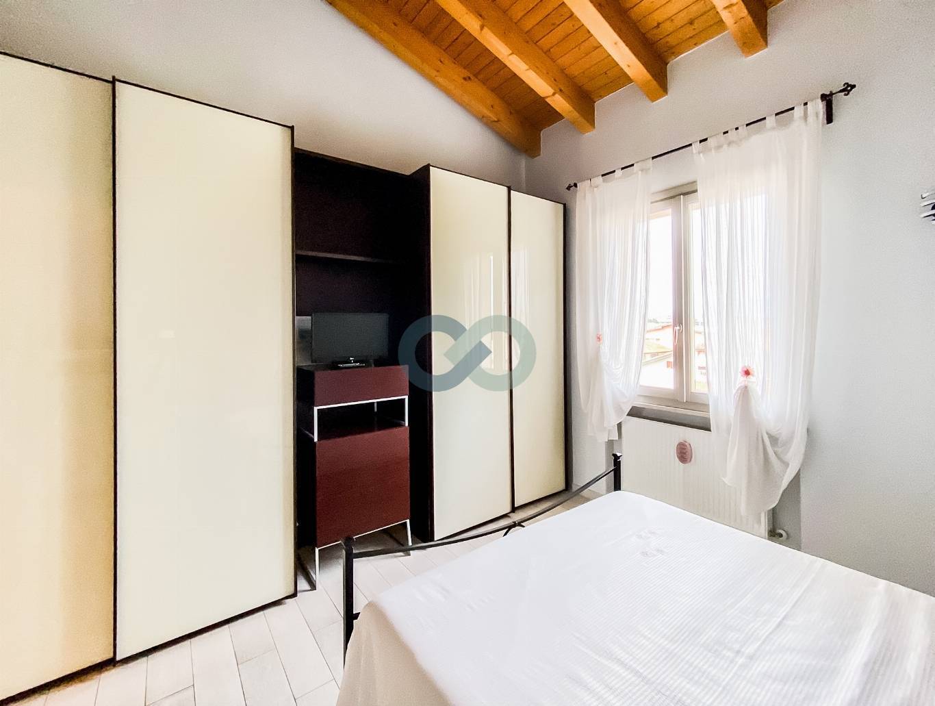 TRILOCALE CON LOGGIA PANORAMICA 15