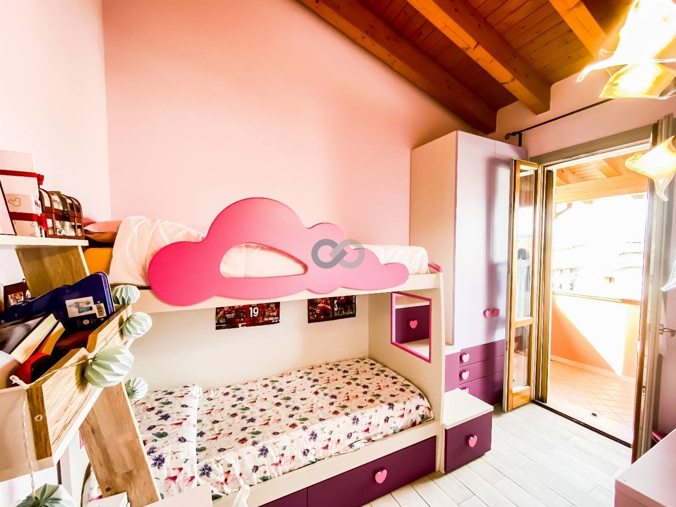 TRILOCALE CON LOGGIA PANORAMICA 13