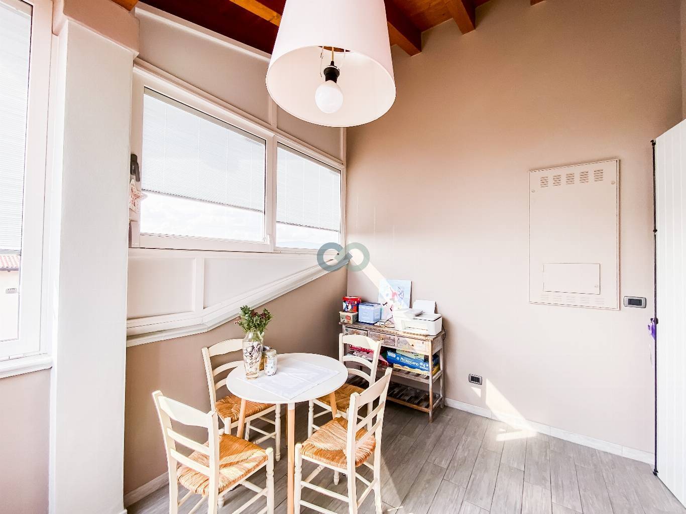 TRILOCALE CON LOGGIA PANORAMICA 8