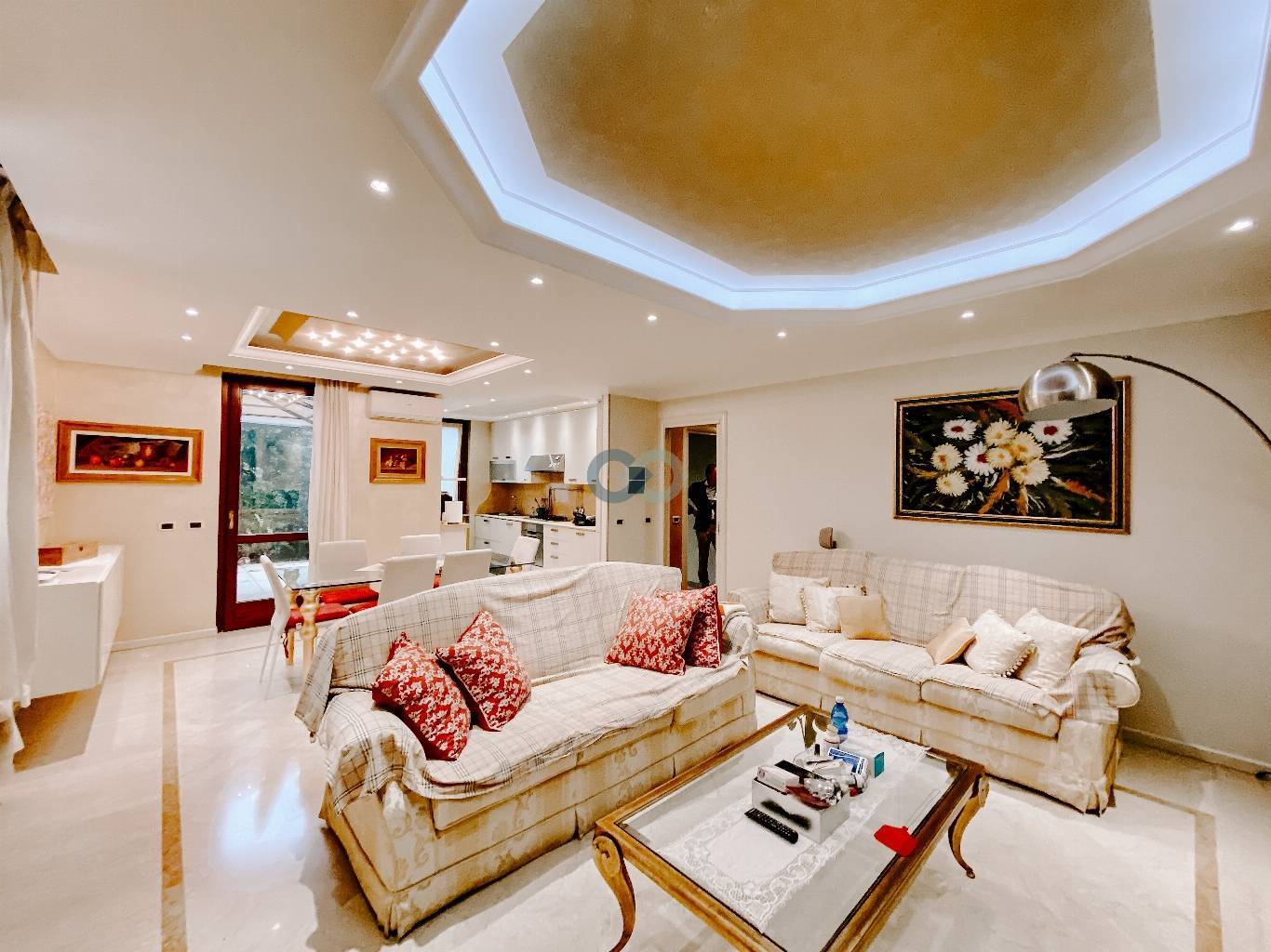 VILLA A SCHIERA 6