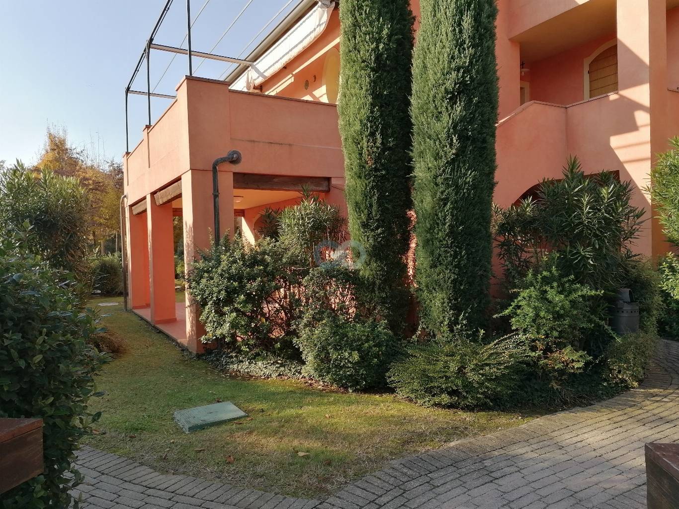 Quadrilocale con giardino 4