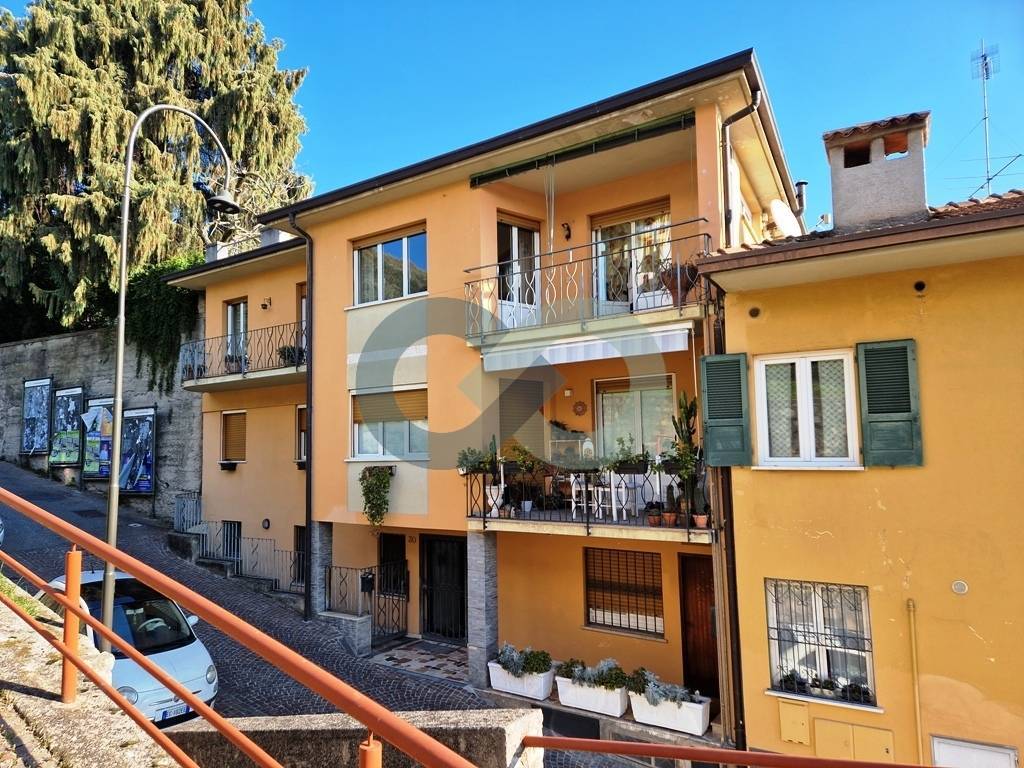 Appartamento vista lago 14