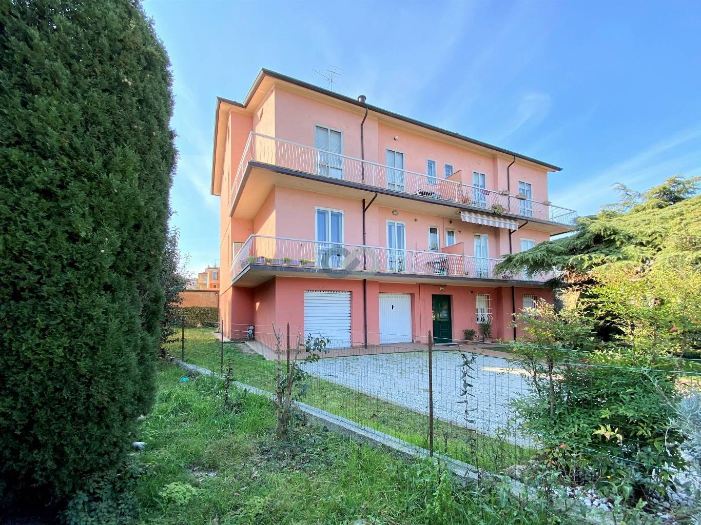 TRILOCALE CON GIARDINO 1