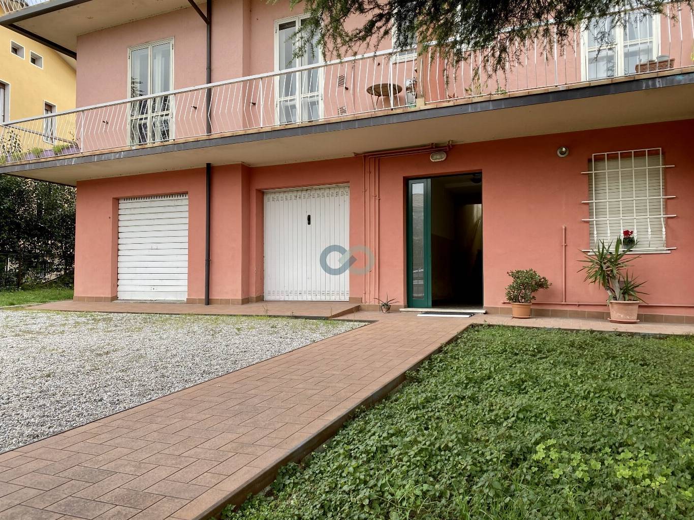 TRILOCALE CON GIARDINO 30