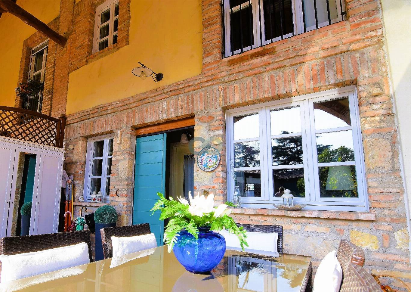 CASA DI CORTE INDIPENDENTE 17