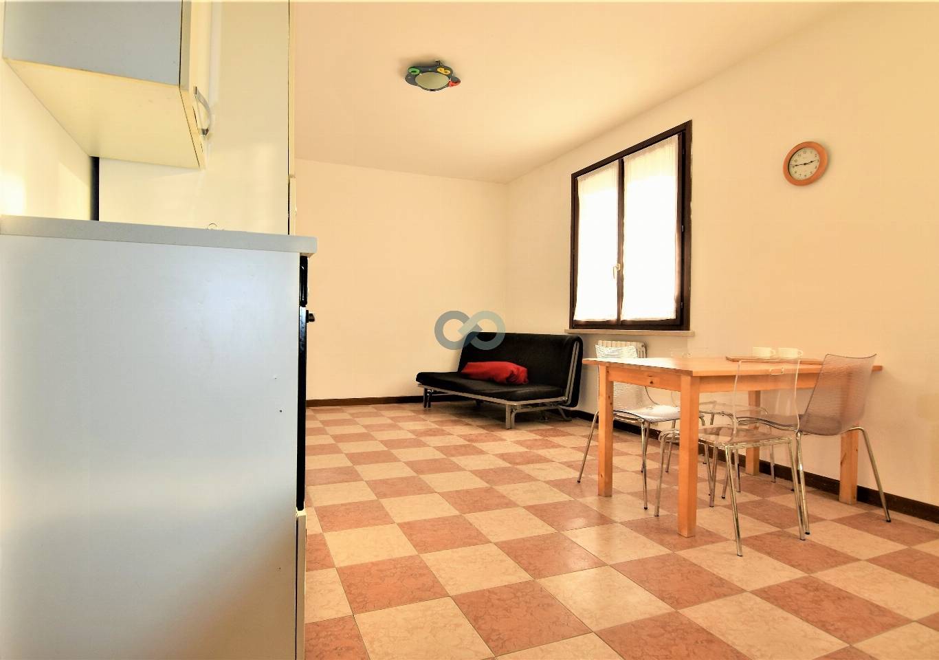 BILOCALE IN ZONA CENTRALE 24