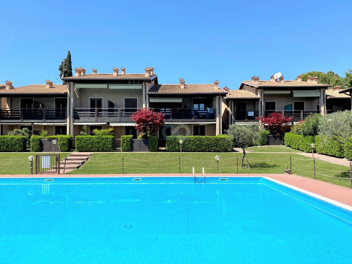 QUADRILOCALE VISTA LAGO 1