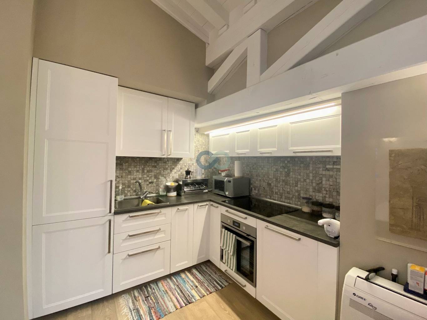 TRILOCALE TRAVI A VISTA 15