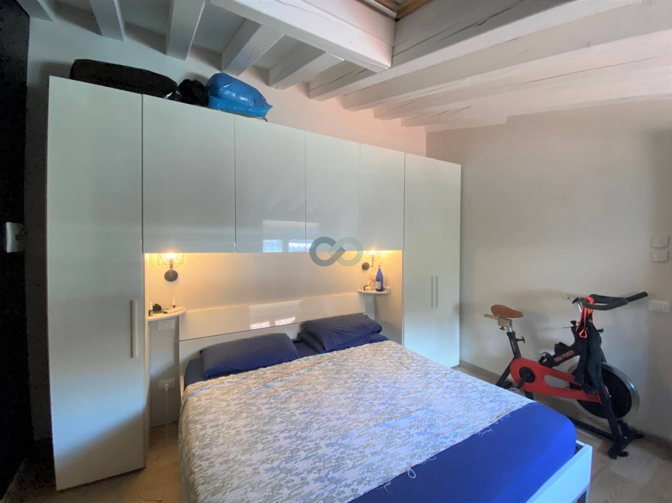 TRILOCALE TRAVI A VISTA 22