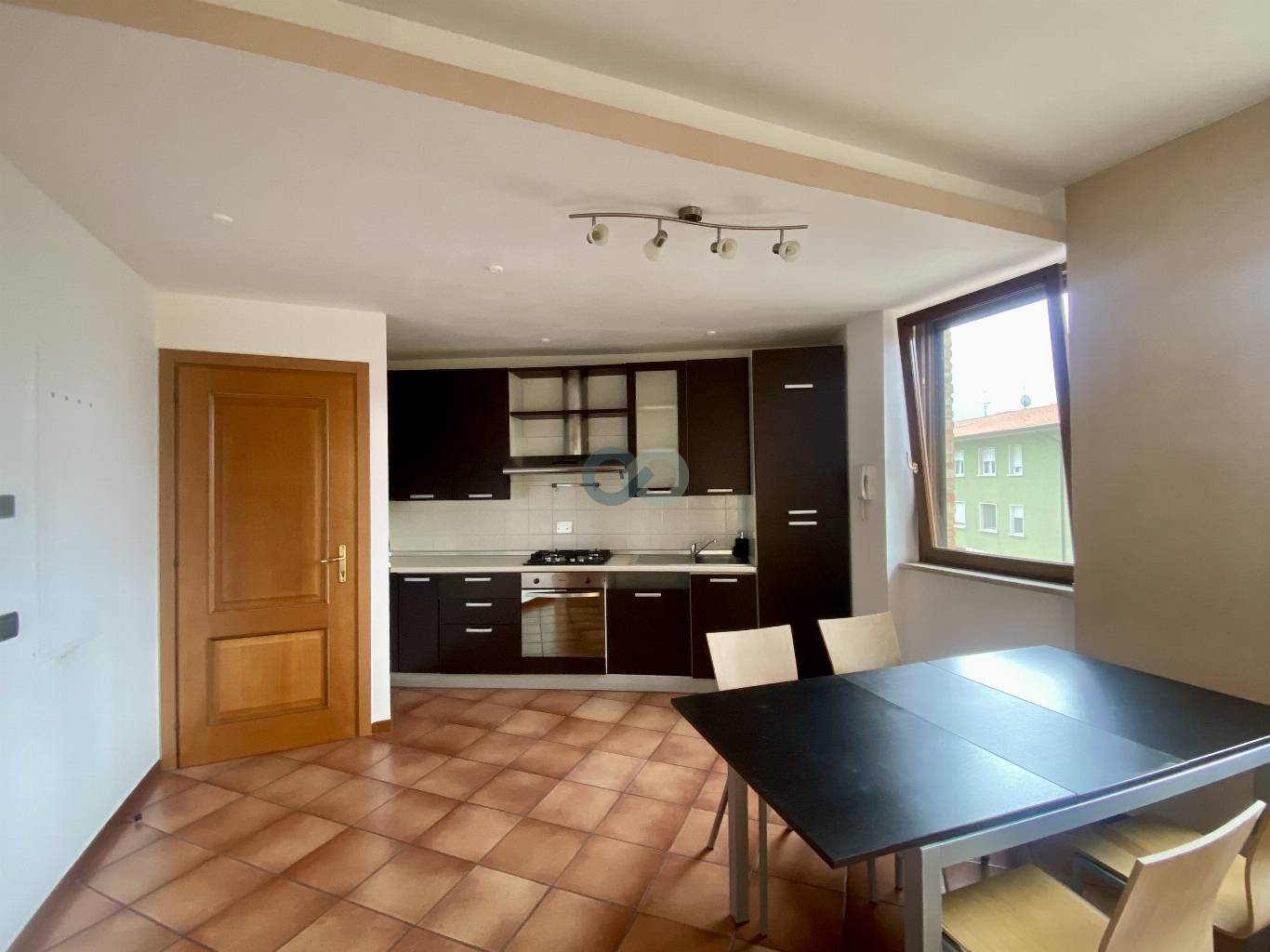 QUADRILOCALE CON GRANDE LOGGIA 2