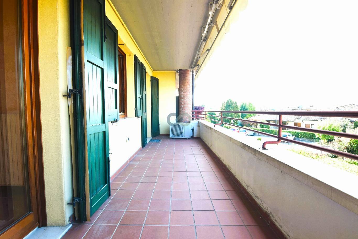 TRILOCALE CON AMPIO TERRAZZO 1