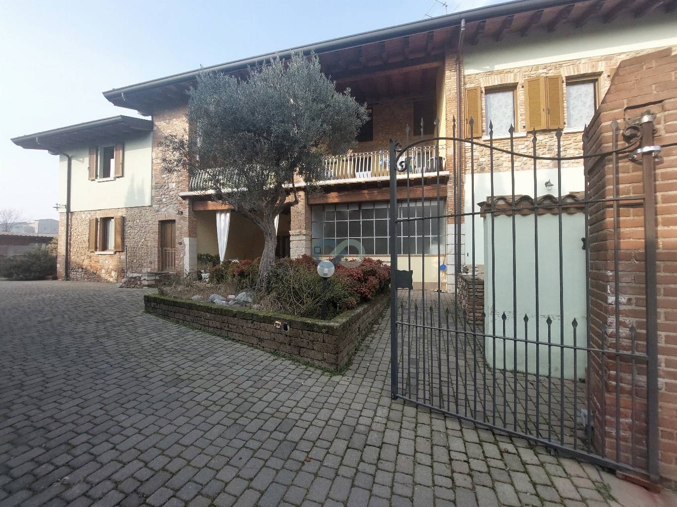 VIA COGOZZO DI SOTTO 1