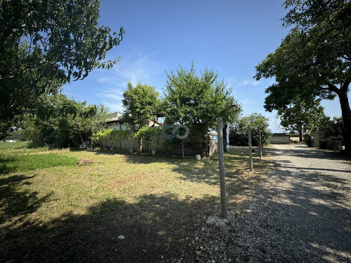 Edificio rurale e terreni agricoli 3