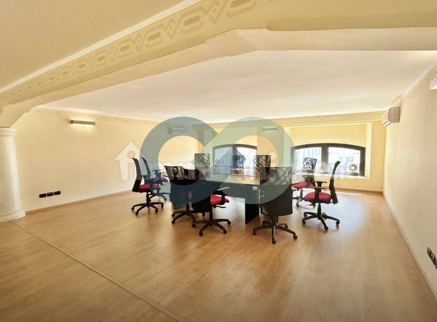 Ufficio con Soppalco 12