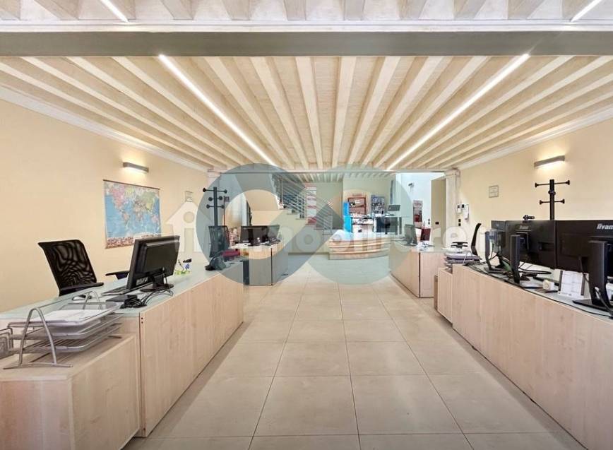 Ufficio con Soppalco 6