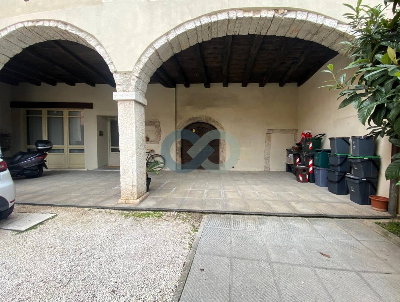 Bilocale soppalcato con posto auto e cantina 18