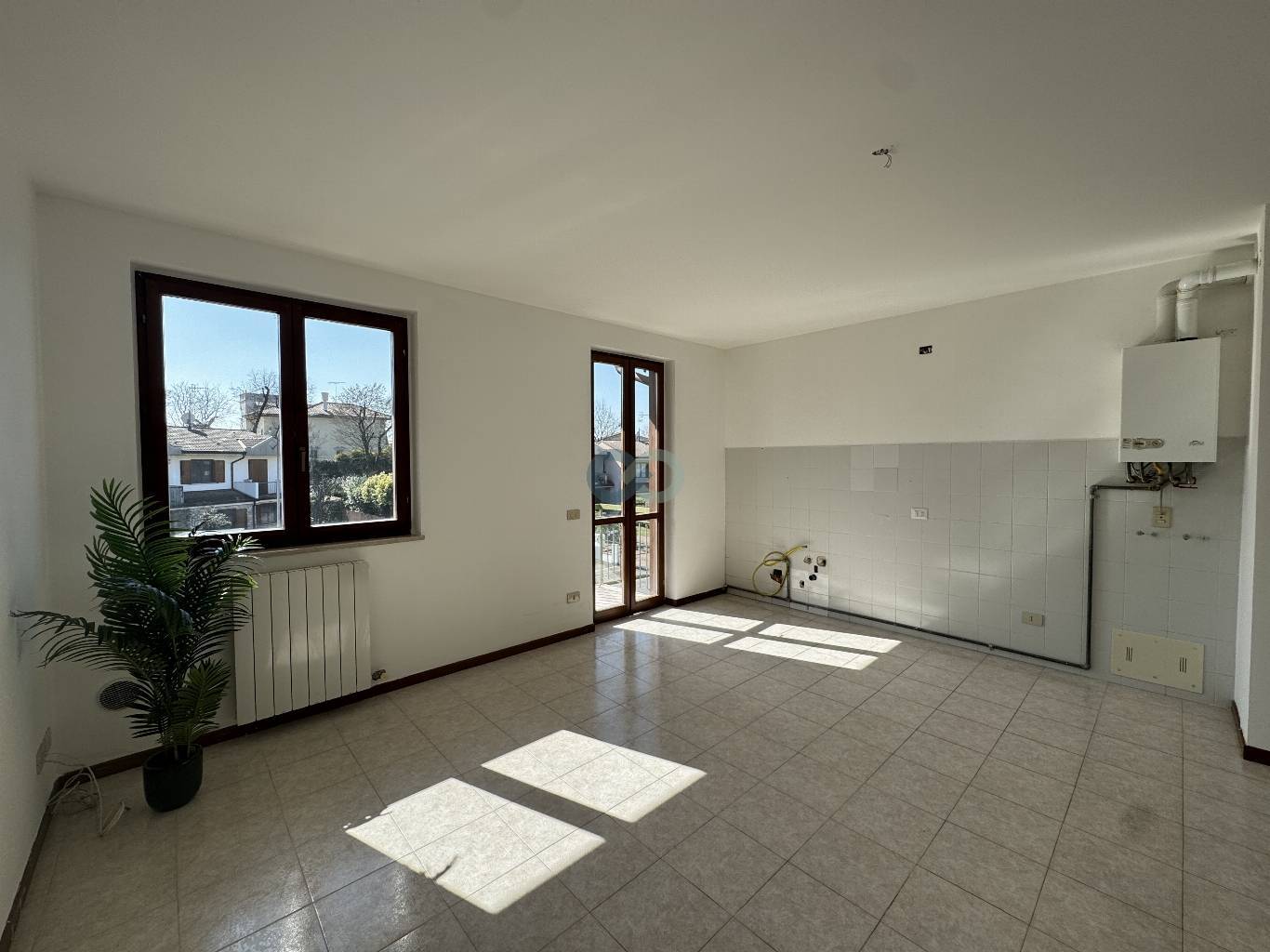 BILOCALE con CANTINA e GARAGE 24