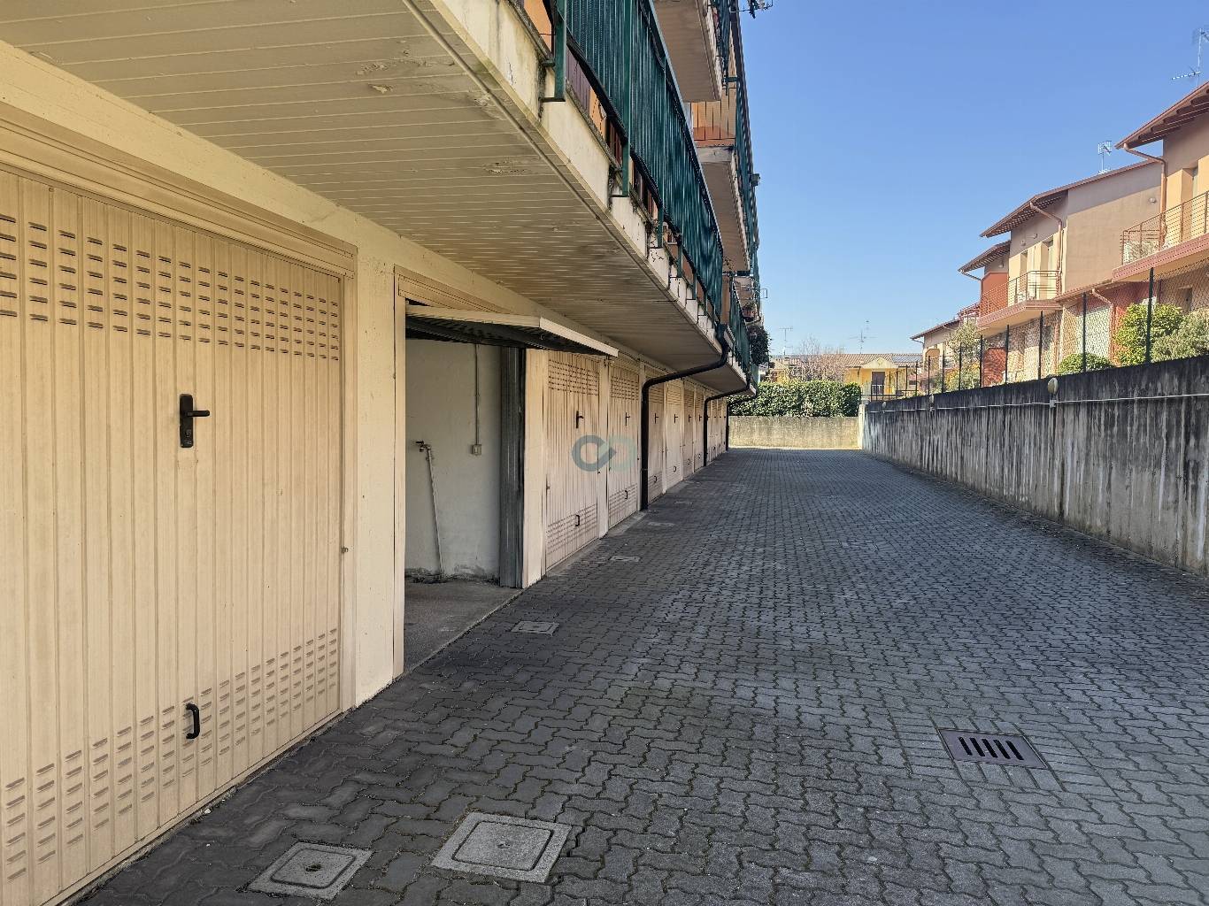 BILOCALE con CANTINA e GARAGE 27