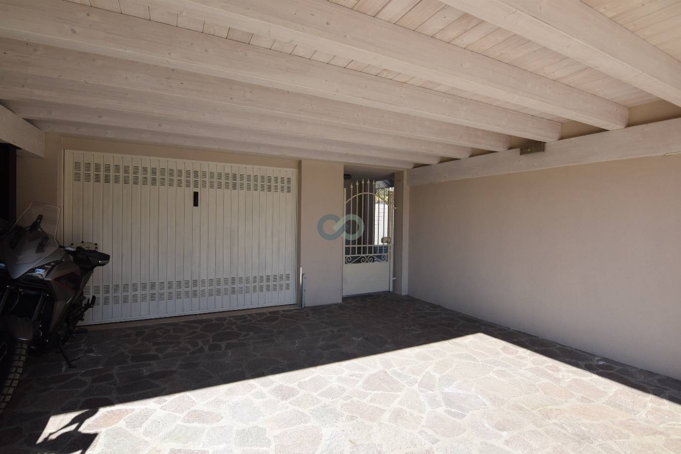VILLA BIFAMILIARE 10