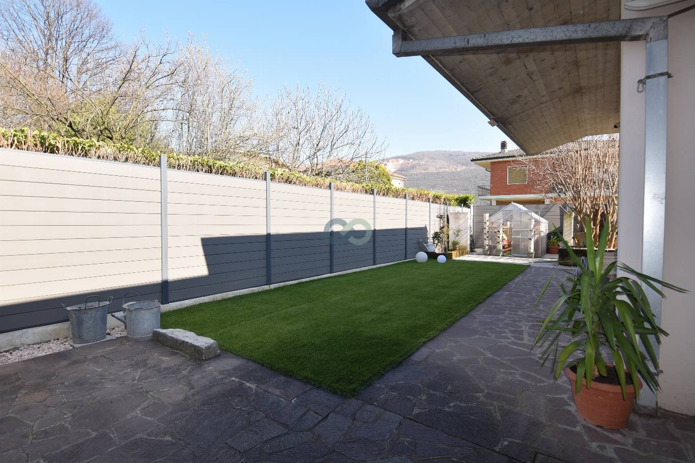 VILLA BIFAMILIARE 9