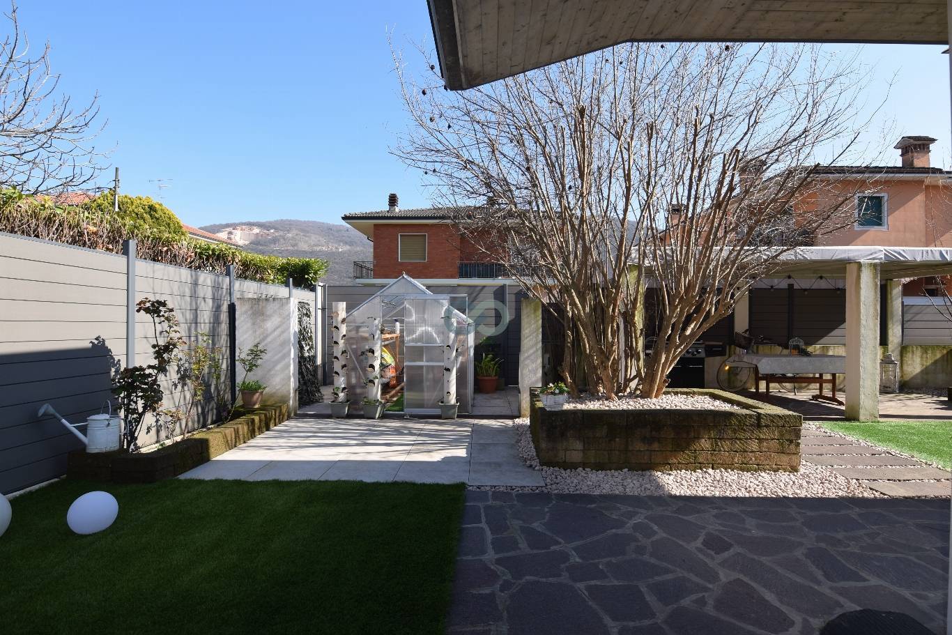 VILLA BIFAMILIARE 14