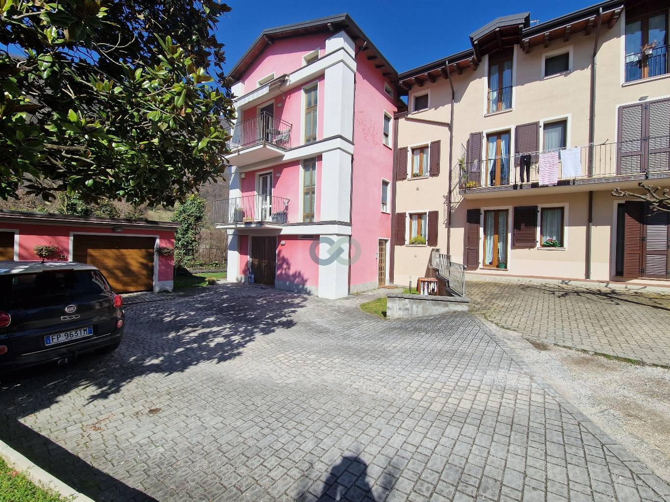 Appartamento con giardino e taverna 4