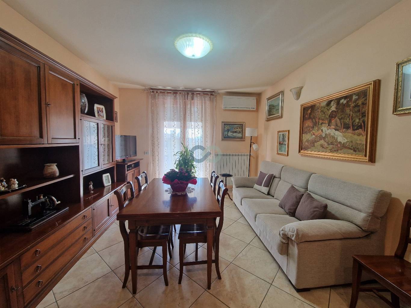 Appartamento con giardino e taverna 16