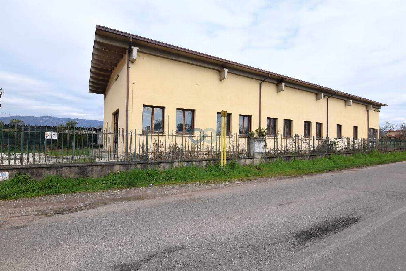 CAPANNONE ZONA INDUSTRIALE 1