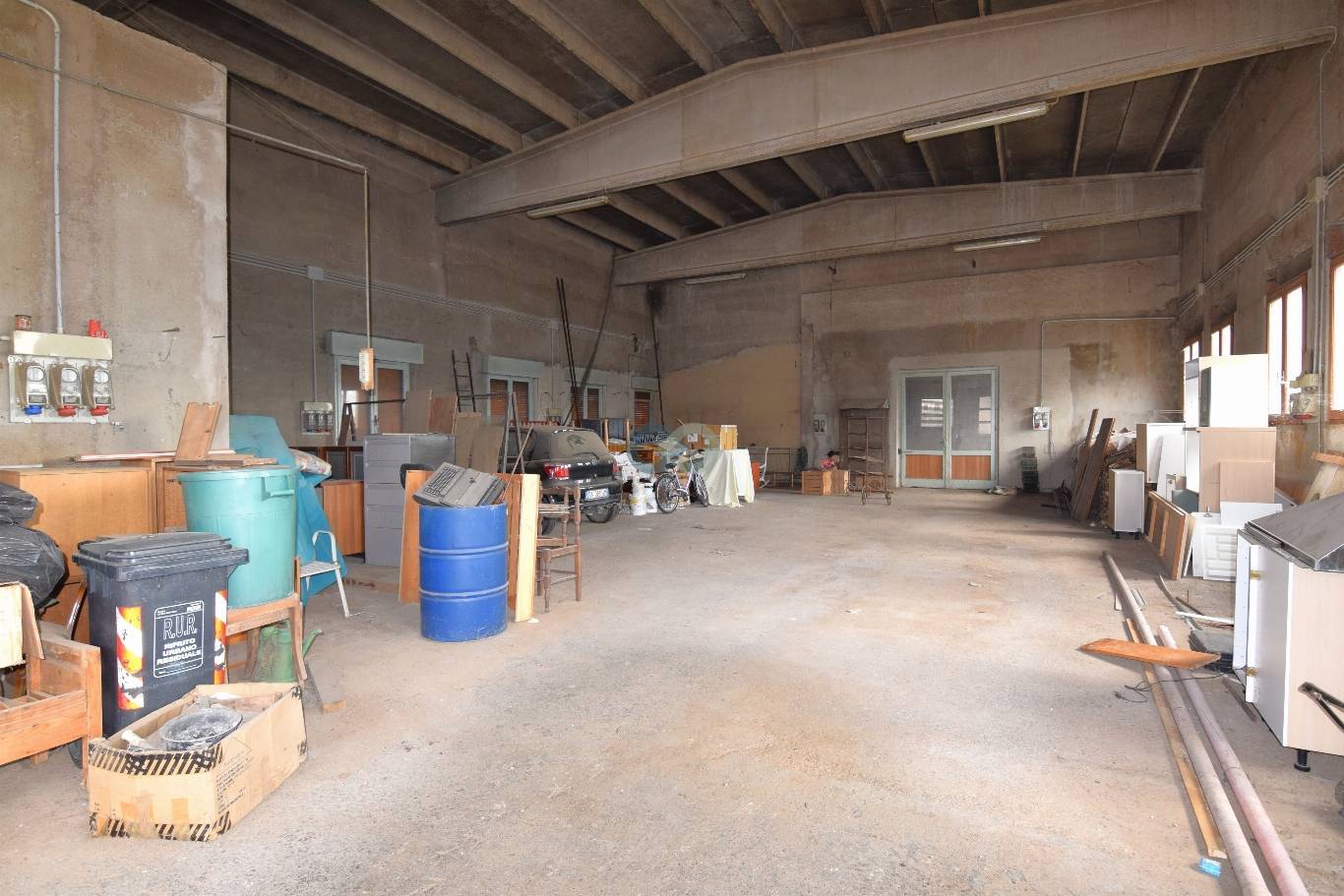 CAPANNONE ZONA INDUSTRIALE 10