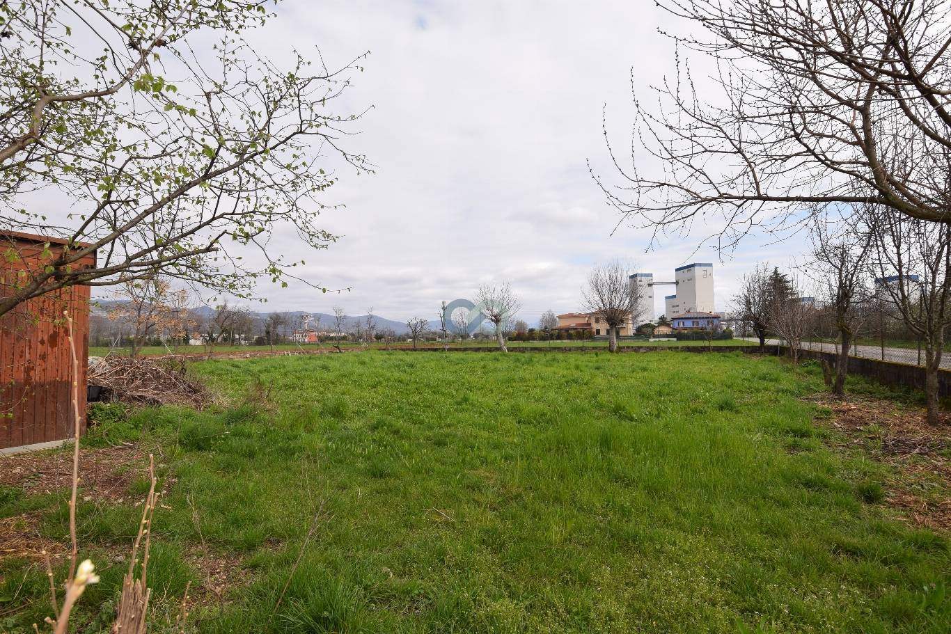 CAPANNONE ZONA INDUSTRIALE 26