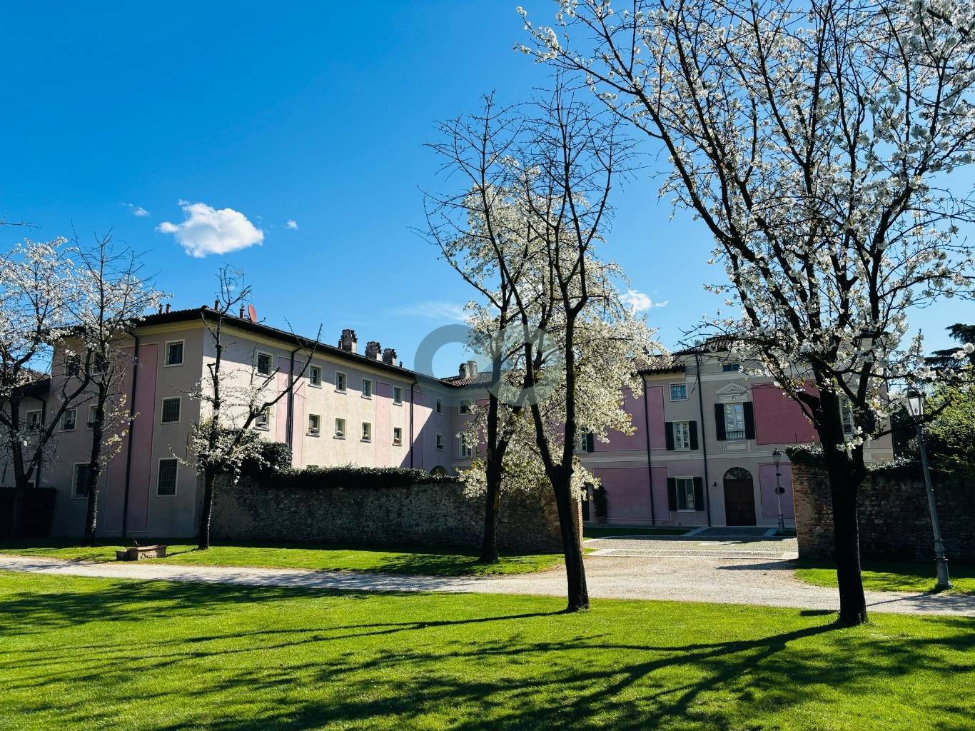 PORZIONE CIELO TERRA CON PORTICO PRIVATO 17