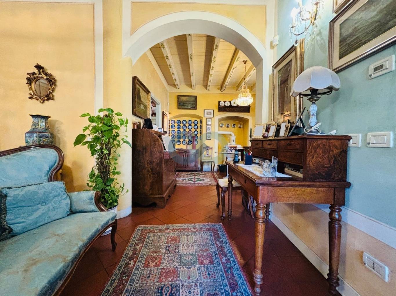 PORZIONE CIELO TERRA CON PORTICO PRIVATO 20
