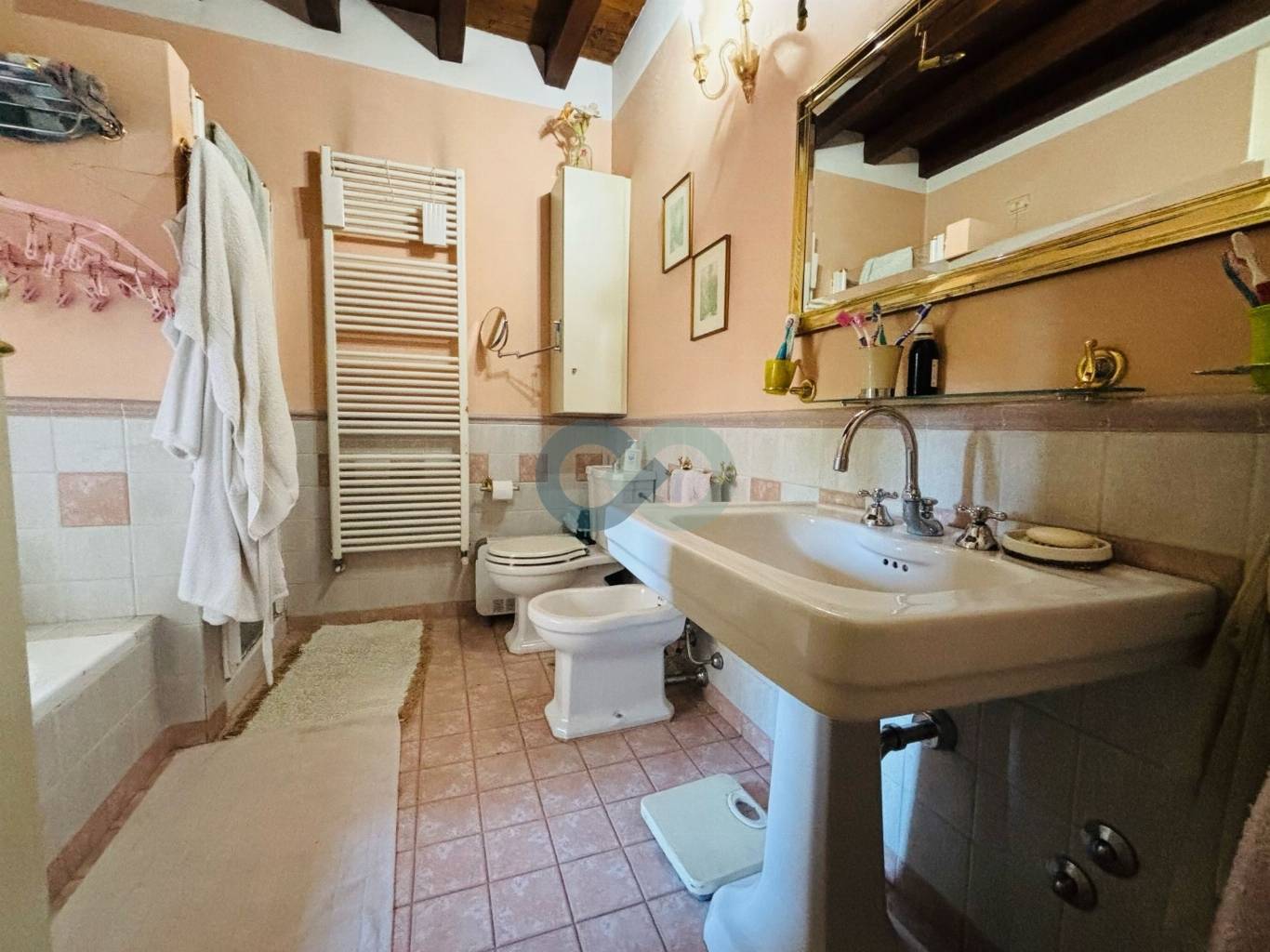 PORZIONE CIELO TERRA CON PORTICO PRIVATO 30