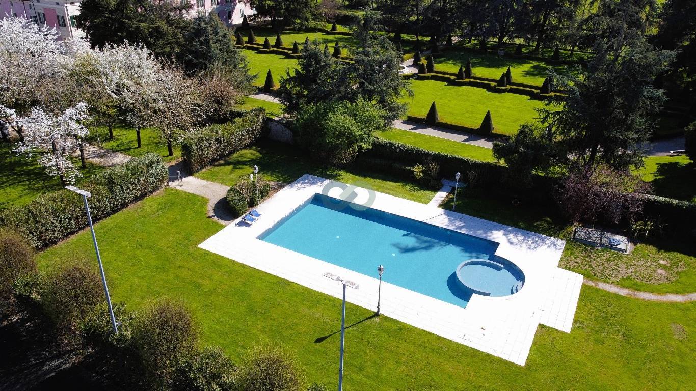 PORZIONE CIELO TERRA CON PORTICO PRIVATO 5