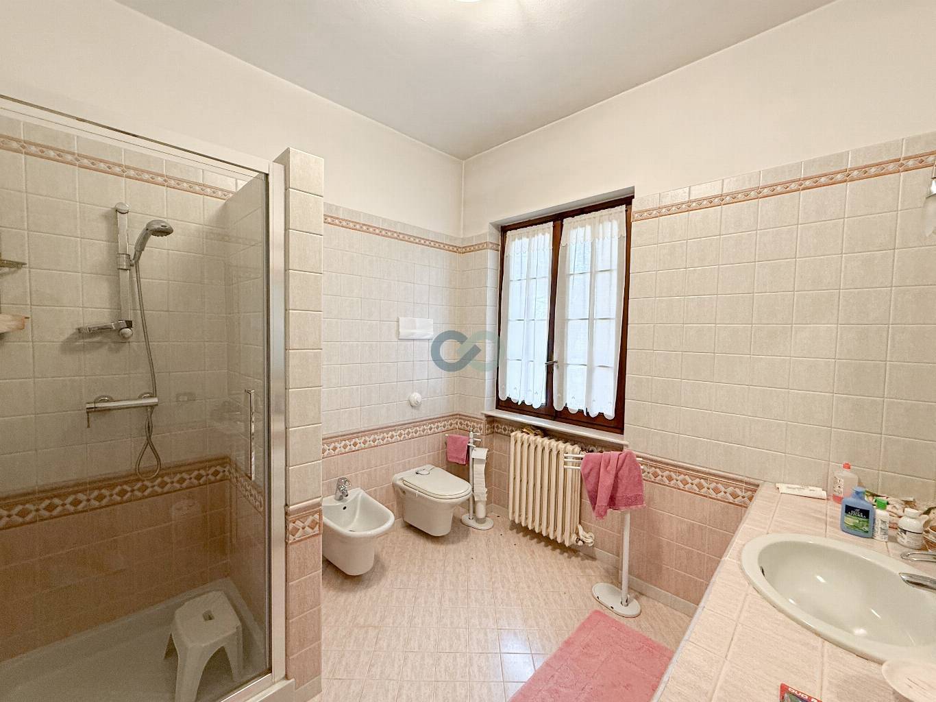 VILLA PLURIFAMILIARE CON TERRENO EDIFICABILE 30