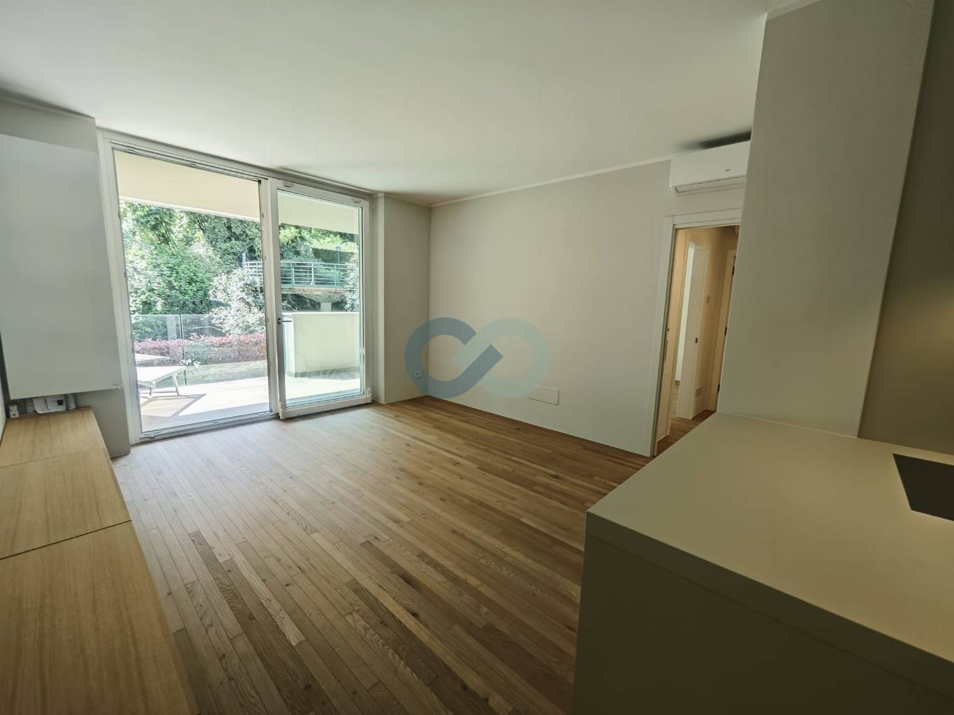 Trilocale in residenza con Piscina 7