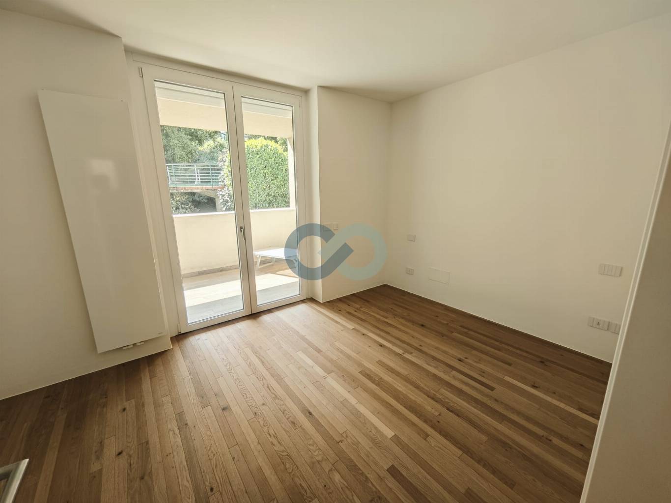 Trilocale in residenza con Piscina 18